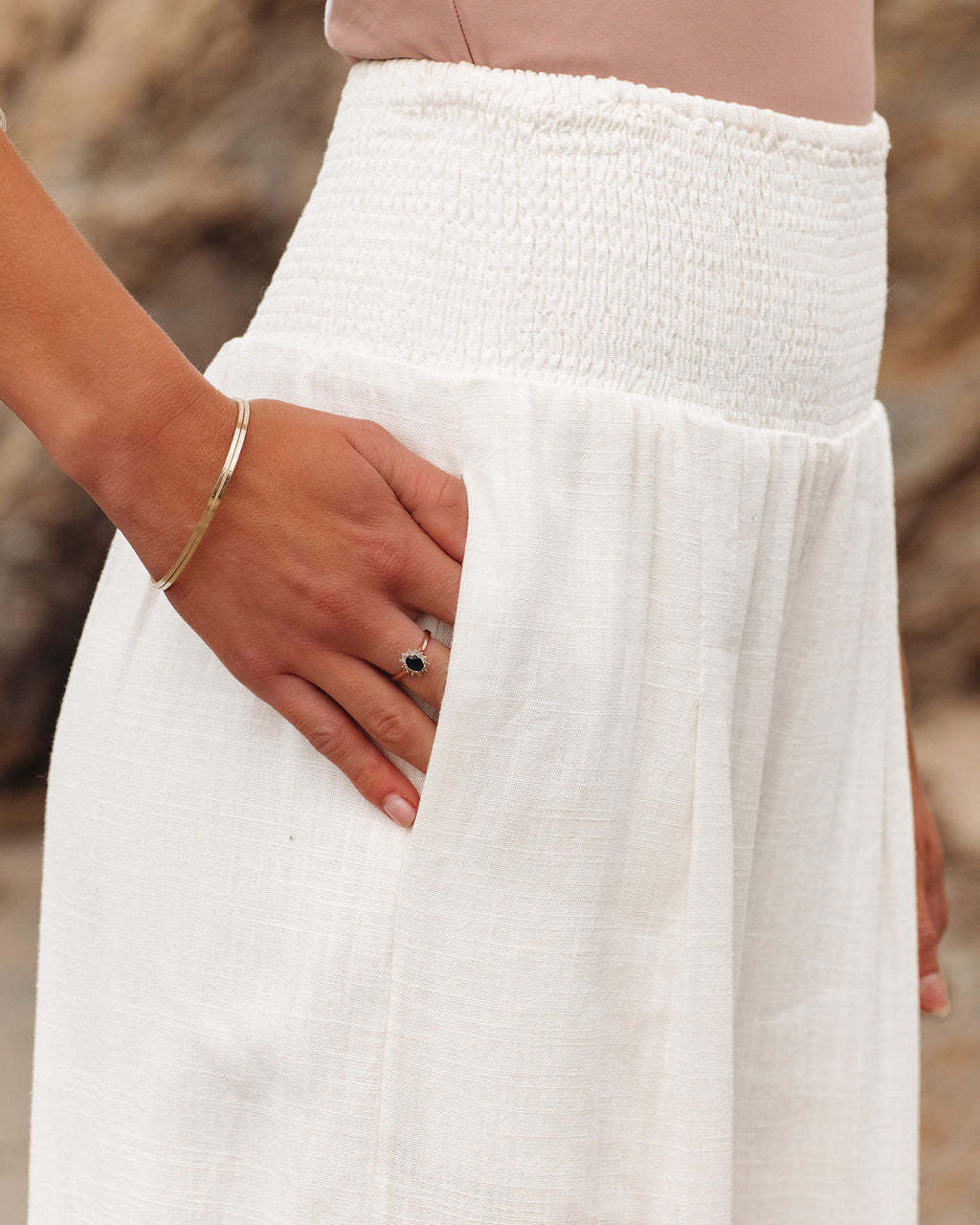 FlowEase™ Smocked Palazzo Pants 🌸✨ Comfort Meets Chic