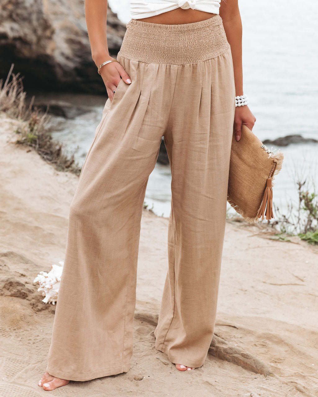 FlowEase™ Smocked Palazzo Pants 🌸✨ Comfort Meets Chic